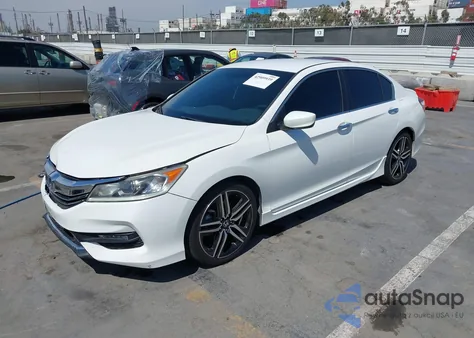 2017 Honda Accord Sport Se z USA, uszkodzony, nr VIN 1HGCR2F15HA261436